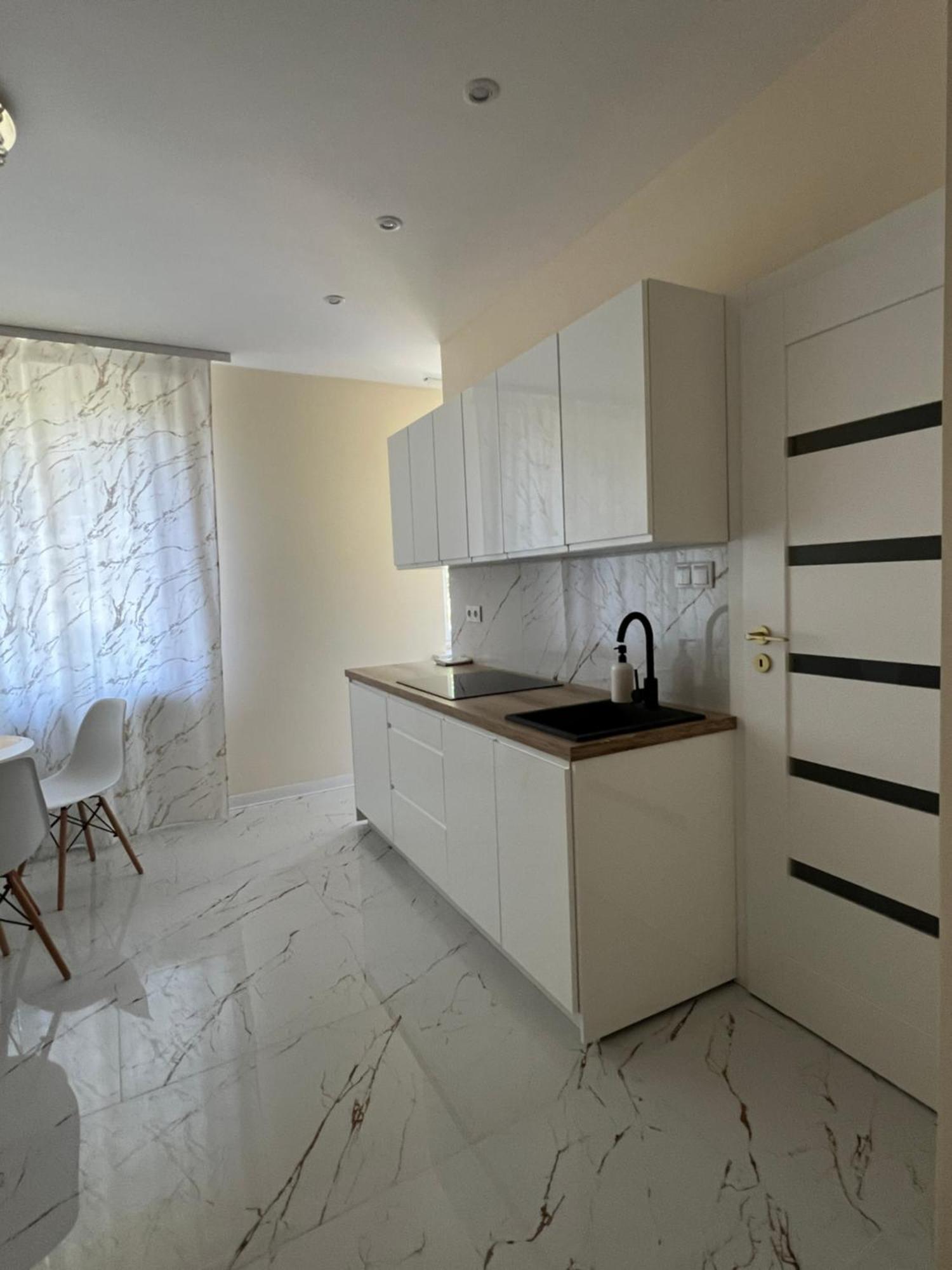 Nowe Luksusowe Apartamenty Manufaktura-Prywatny Na Wylacznosc-Wanna-Zamykany Ogrodzony Parking, Blok,Niskie Pietro-Cisza I Spokoj Łódź Eksteriør billede
